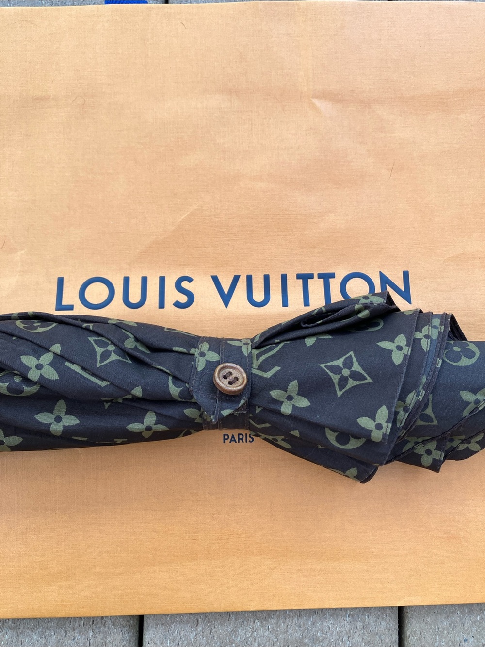 Vintage Dark Brown Louis Vuitton Monogram Umbrella